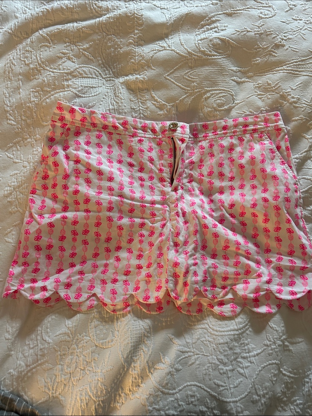 Lilly Pulitzer Pink Scalloped-Hem Shorts
